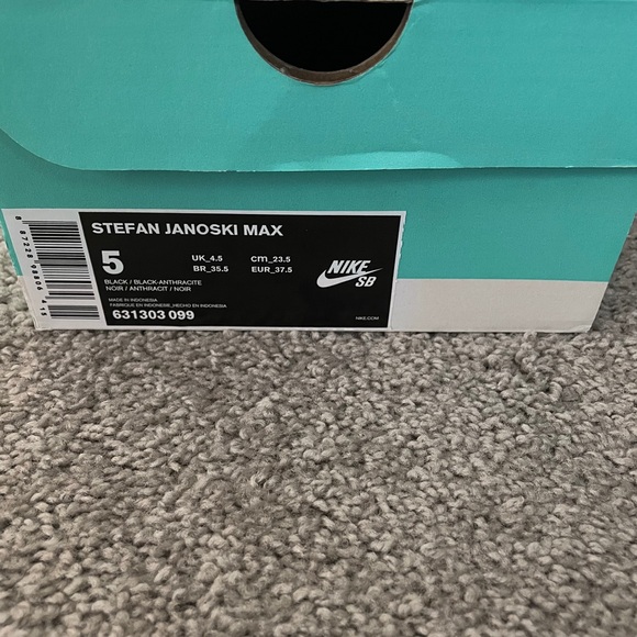 Nike Stefan Janoski sneaker - Picture 5 of 5